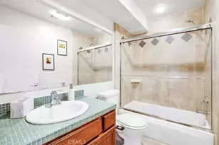 911 N Kings, West Hollywood, CA 90069 - Photo 17