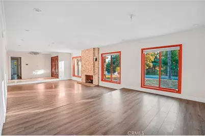 12384 Woodley Avenue, Granada Hills, CA 91344 - Photo 7