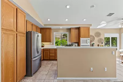 28712 Park Woodland, Saugus, CA 91390 - Photo 11