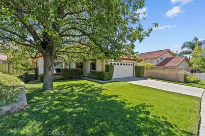 28712 Park Woodland, Saugus, CA 91390 - Photo 3