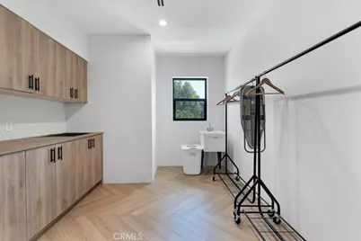 13342 Friar Street, Los Angeles, CA 91401 - Photo 57