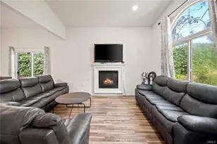 14661 Oak Rd, Sylmar, CA 91342 - Photo 5