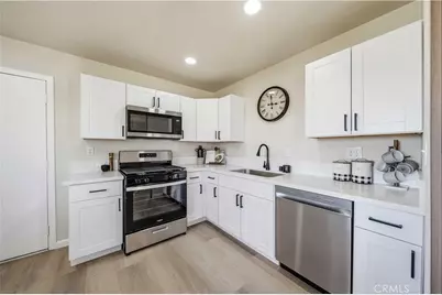 38615 22nd, Palmdale, CA 93550 - Photo 9