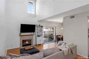 22905 Banyan, Saugus, CA 91390 - Photo 3