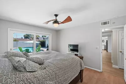 11380 Reseda, Los Angeles, CA 91326 - Photo 19