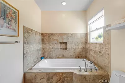 10070 Barling Street, Shadow Hills, CA 91040 - Photo 13