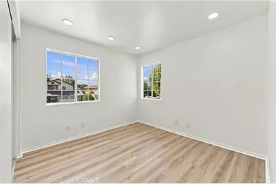 1563 E Kettering, Lancaster, CA 93535 - Photo 15