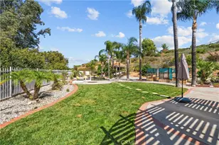 22239 Rolling Ridge Dr, Saugus, CA 91350 - Photo 57