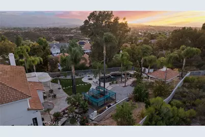 22239 Rolling Ridge Drive, Saugus, CA 91350 - Photo 3