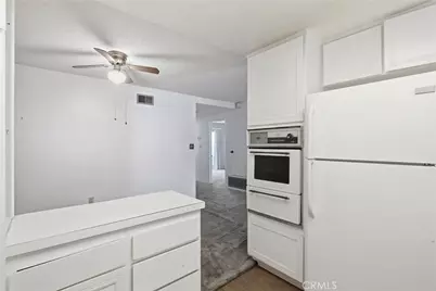 19432 Oak Crossing, Newhall, CA 91321 - Photo 5