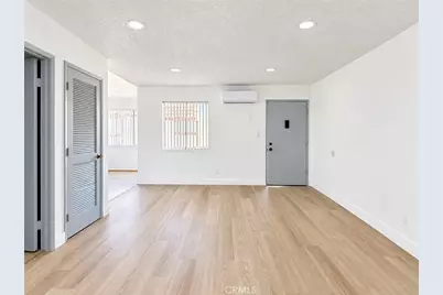 801 E Chestnut Street #8, Glendale, CA 91205 - Photo 1