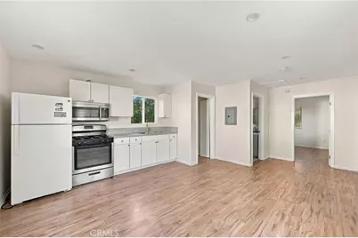 7455 Blewett Avenue, Van Nuys, CA 91406 - Photo 29