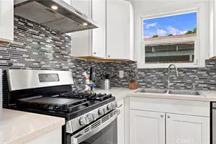 7455 Blewett Ave, Van Nuys, CA 91406 - Photo 11