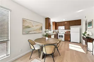 290 Sequoia Ct, Thousand Oaks, CA 91360 - Photo 9
