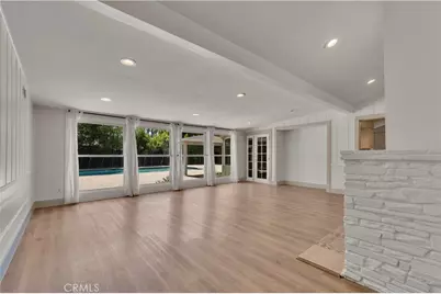 11944 Hesby Street, Valley Village, CA 91607 - Photo 11