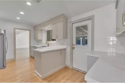 11944 Hesby Street, Valley Village, CA 91607 - Photo 15