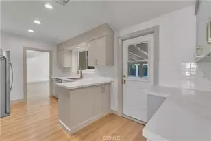 11944 Hesby St, Valley Village, CA 91607 - Photo 15