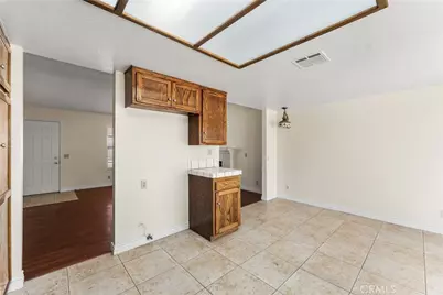 38470 Division, Palmdale, CA 93550 - Photo 17