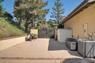 19300 Singing Hills, Porter Ranch, CA 91326 - Photo 37
