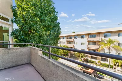 4230 Colfax #304, Studio City, CA 91604 - Photo 17