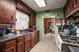6947 Alcove, Los Angeles, CA 91605 - Photo 39