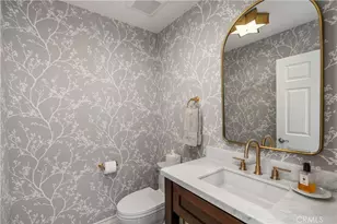 24918 Vista Verenda, Woodland Hills, CA 91367 - Photo 21