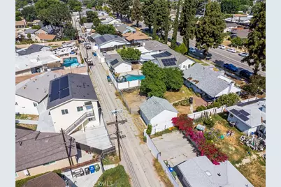 17062 San Fernando Mission Boulevard, Granada Hills, CA 91344 - Photo 25