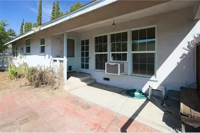 17062 San Fernando Mission Boulevard, Granada Hills, CA 91344 - Photo 19