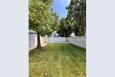 6724 Wynne Avenue, Los Angeles, CA 91335 - Photo 35