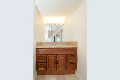 18620 Hatteras St #249, Tarzana, CA 91356 - Photo 35