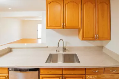 18620 Hatteras St #249, Tarzana, CA 91356 - Photo 15
