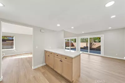 27175 Rio Garza, Valencia, CA 91354 - Photo 9