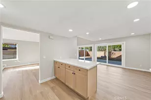 27175 Rio Garza, Valencia, CA 91354 - Photo 9