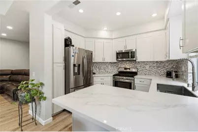 30341 Marigold, Castaic, CA 91384 - Photo 17