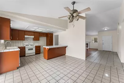 2427 Oakcrest, Palmdale, CA 93550 - Photo 15