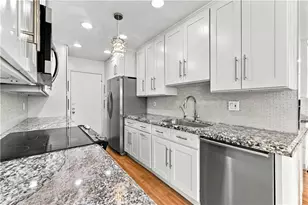 5400 Lindley Ave, Encino, CA 91316 - Photo 7