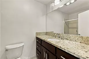 5400 Lindley Ave, Encino, CA 91316 - Photo 27