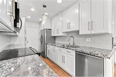 5400 Lindley Avenue #101, Encino, CA 91316 - Photo 3
