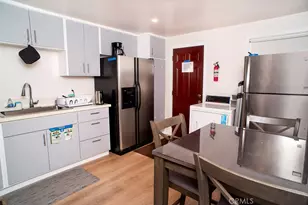1134 W 39th, Los Angeles, CA 90037 - Photo 11