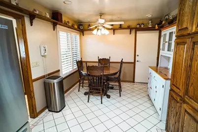 25628 Alicante, Valencia, CA 91355 - Photo 9