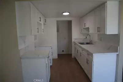 9047 Langdon #4, Los Angeles, CA 91343 - Photo 5