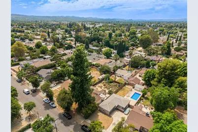 7509 Jamieson, Reseda, CA 91335 - Photo 9