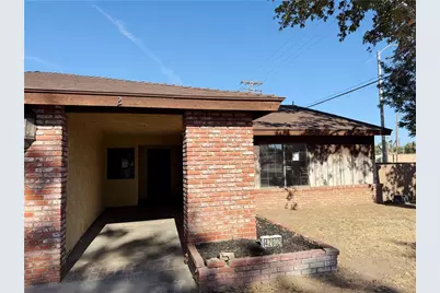 42802 Sachs Drive, Lancaster, CA 93536 - Photo 3