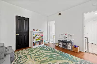 29342 Hidden Oak, Canyon Country, CA 91387 - Photo 13