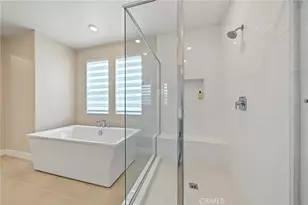 27009 California Ct, Valencia, CA 91381 - Photo 19