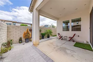 27009 California Ct, Valencia, CA 91381 - Photo 29