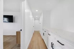 23611 Ladrillo St, Woodland Hills, CA 91367 - Photo 29