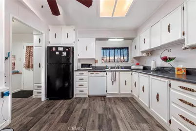 3157 E Avenue I #E9, Lancaster, CA 93535 - Photo 9