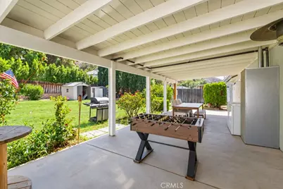 17610 Scherzinger, Canyon Country, CA 91387 - Photo 13