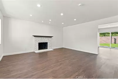 24361 Wabuska, Newhall, CA 91321 - Photo 5